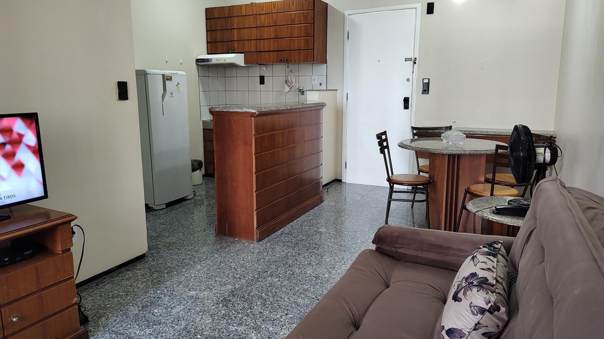 Flat Meireles 3 Apto 305 *